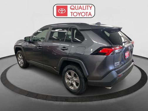 2022 Toyota RAV4 Hybrid LE