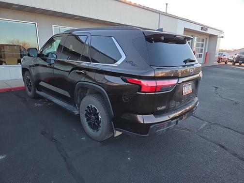 2023 Toyota Sequoia SR5