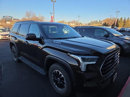 2023 Toyota Sequoia SR5