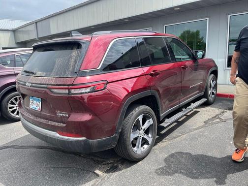 Velvet Red Pearlcoat 2025 Jeep Grand Cherokee Limited
