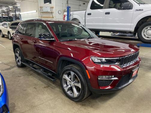 Velvet Red Pearlcoat 2025 Jeep Grand Cherokee Limited