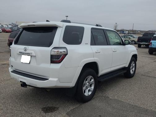 2024 Toyota 4Runner SR5