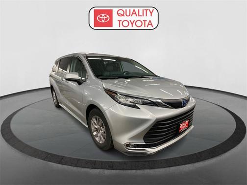 2021 Toyota Sienna XLE 7 Passenger