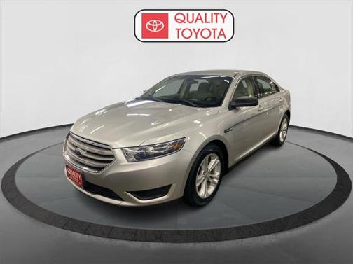 2017 Ford Taurus SE