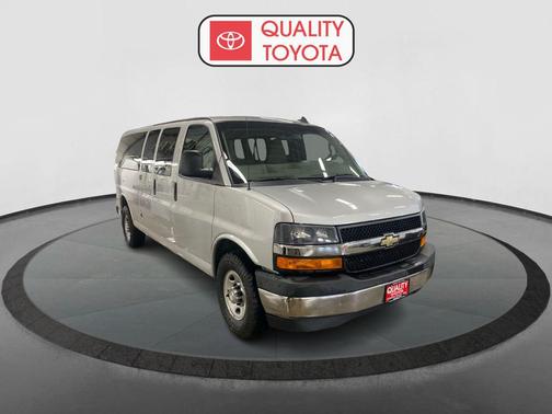 2017 Chevrolet Express 3500 LT