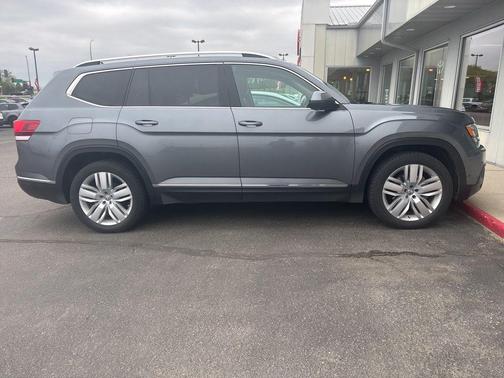 Platinum Gray Metallic 2018 Volkswagen Atlas 3.6L SEL Premium