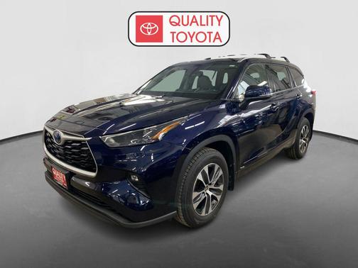 2022 Toyota Highlander Hybrid XLE