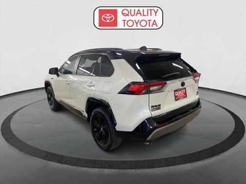 2020 Toyota RAV4 Hybrid SE