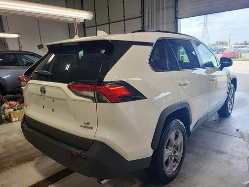 2024 Toyota RAV4 Hybrid LE