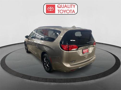 2018 Chrysler Pacifica Touring-L