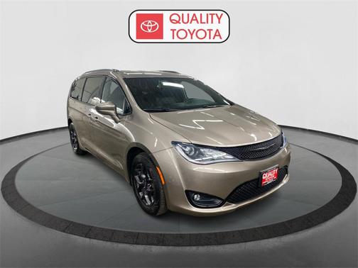 2018 Chrysler Pacifica Touring-L