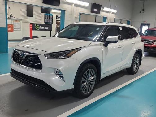 2020 Toyota Highlander Hybrid Platinum