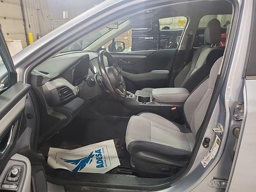 Ice Silver Metallic 2020 Subaru Outback Premium