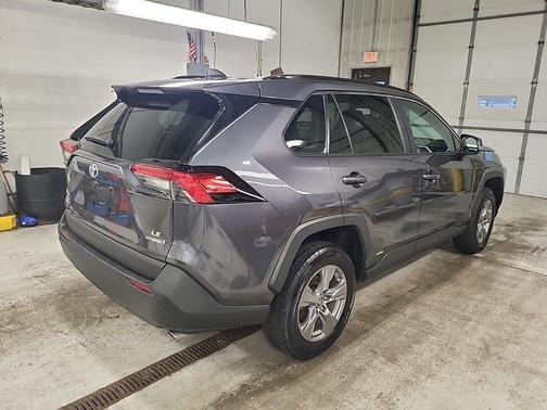 2024 Toyota RAV4 Hybrid LE