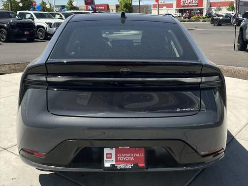 2025 Toyota Prius L