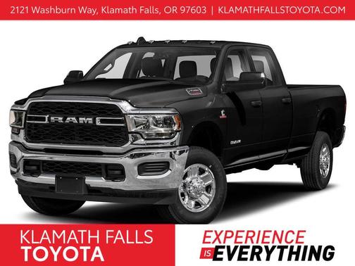 Diamond Black Crystal Pearlcoat 2021 RAM 2500 Big Horn Crew Cab 4x4 8' Box