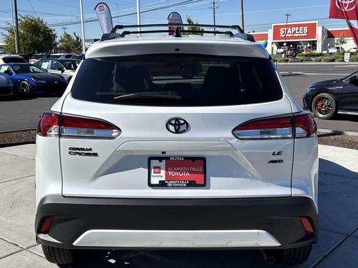 2025 Toyota Corolla Cross LE