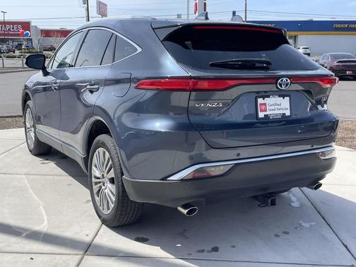 2023 Toyota Venza XLE