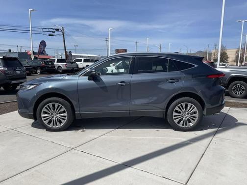 2023 Toyota Venza XLE
