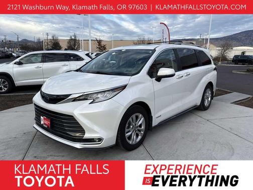 2021 Toyota Sienna Limited 7-Passenger