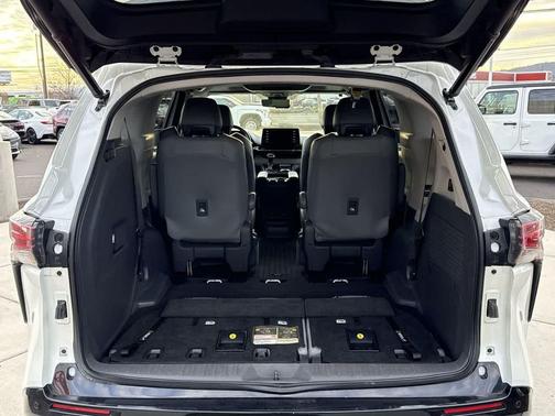 2021 Toyota Sienna Limited 7-Passenger