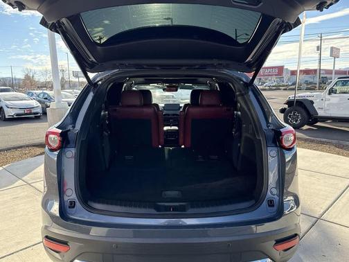 2022 Mazda CX-9 Carbon Edition