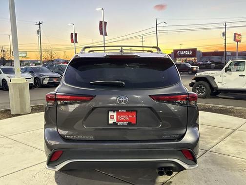 2023 Toyota Highlander XSE