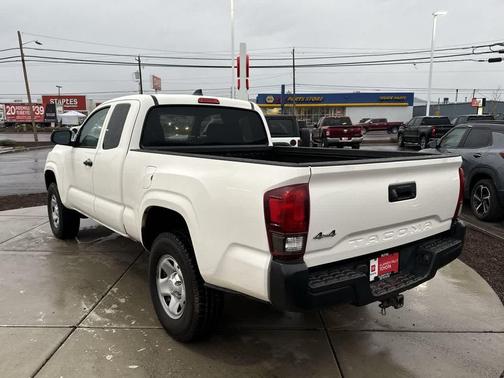 2021 Toyota Tacoma SR
