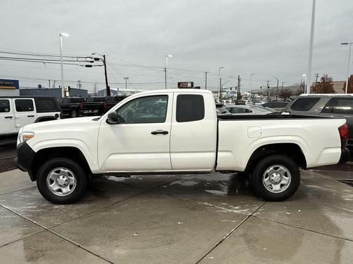2021 Toyota Tacoma SR
