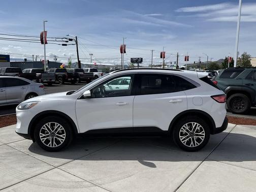Oxford White 2020 Ford Escape SEL