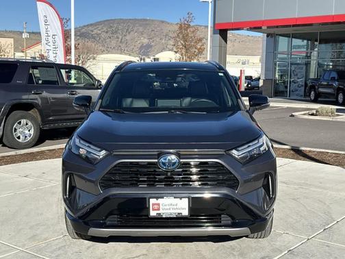 2022 Toyota RAV4 Hybrid SE