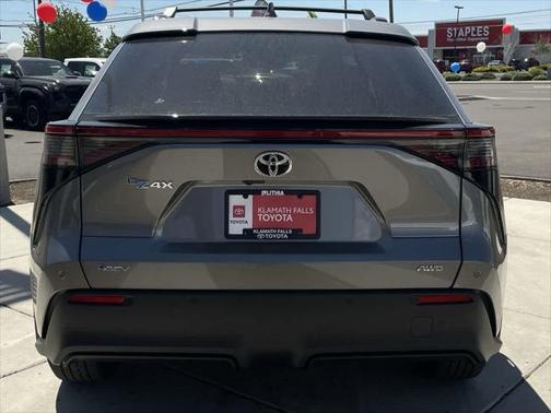 2025 Toyota bZ4X XLE