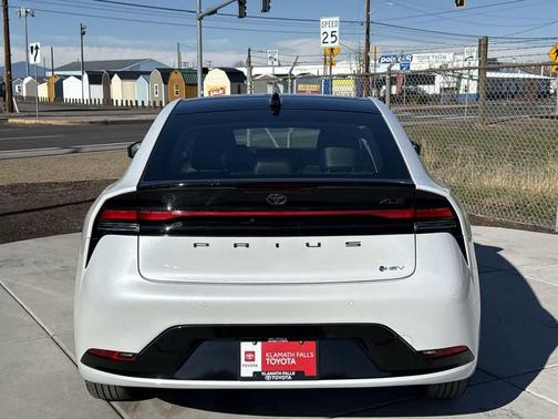 2023 Toyota Prius XLE