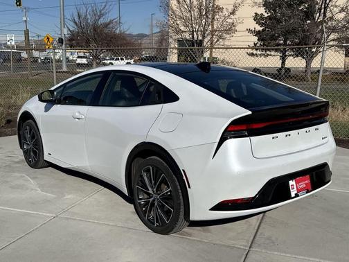 2023 Toyota Prius XLE