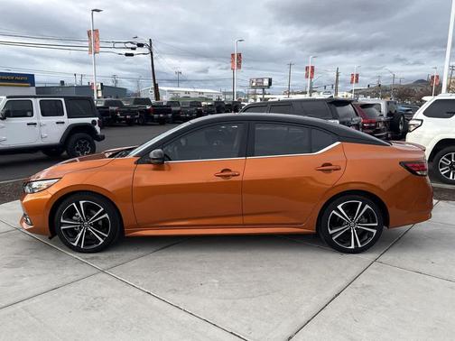 2021 Nissan Sentra SR
