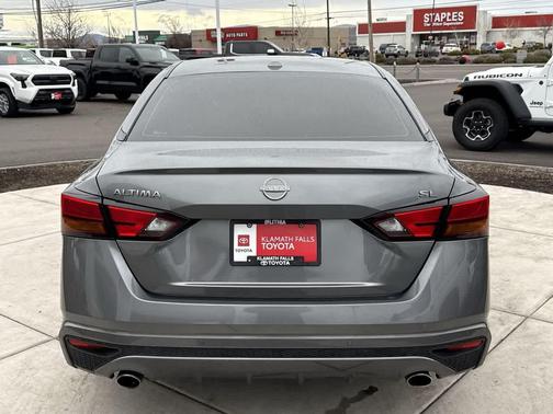 2023 Nissan Altima 2.5 SL