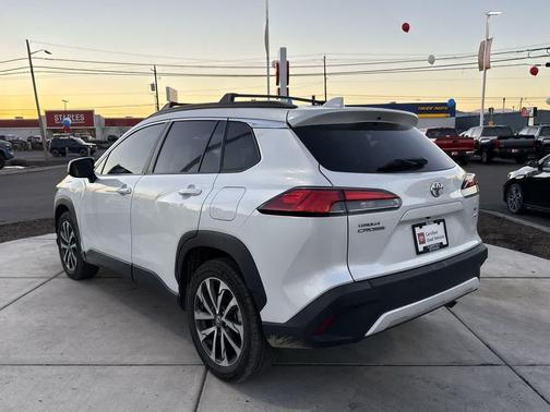 2023 Toyota Corolla Cross XLE