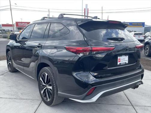 2022 Toyota Highlander XSE