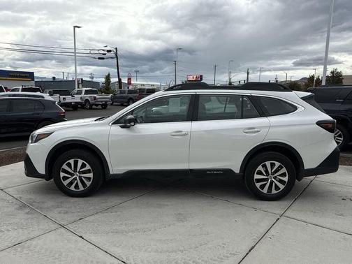 2021 Subaru Outback Base