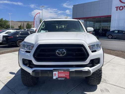 2022 Toyota Tacoma SR
