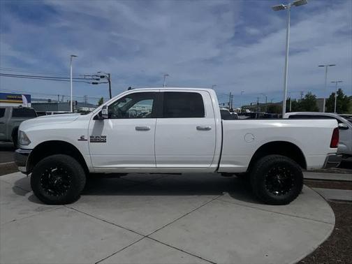 2018 RAM 2500 SLT Crew Cab 4x4 6'4' Box