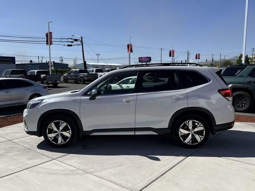 Crystal White Pearl 2020 Subaru Forester Touring