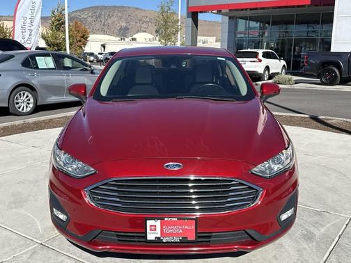 2020 Ford Fusion SE