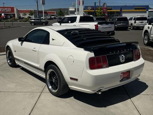 2006 Ford Mustang GT Premium