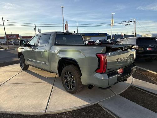 2026 Toyota Tundra Hybrid Platinum