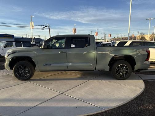 2026 Toyota Tundra Hybrid Platinum