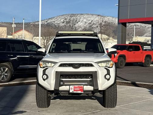 2016 Toyota 4Runner SR5 Premium