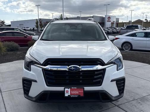 2023 Subaru Ascent Premium 8-Passenger