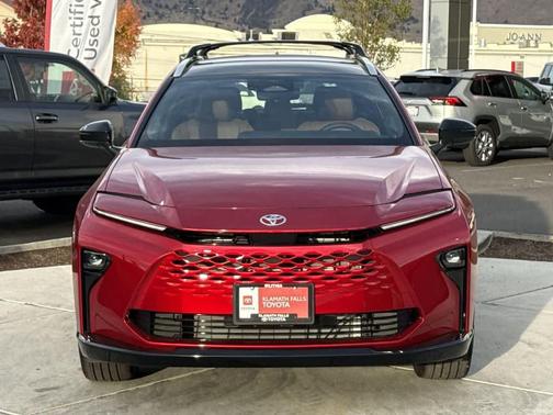 2025 Toyota Crown Signia Limited