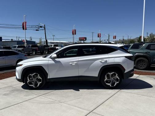 Quartz White 2022 Hyundai TUCSON Limited